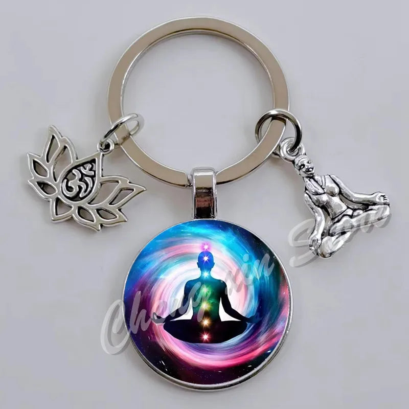 Chakra Mandala Glass Keychain – Indian Buddha Meditation Ornament for Yoga & Spiritual Gifts