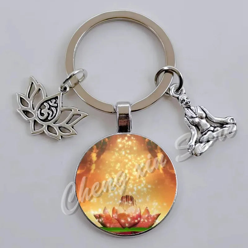 Chakra Mandala Glass Keychain – Indian Buddha Meditation Ornament for Yoga & Spiritual Gifts